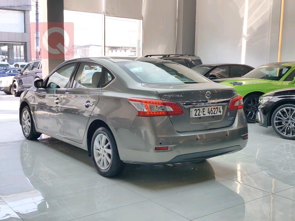 نيسان سنترا